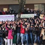 Piercing e unghie vietate, rientra la protesta degli studenti di Nuoro