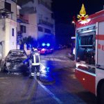 Auto parcheggiata distrutta dalle fiamme a Orani, in corso le indagini