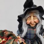 A Nuoro la Befana arriva in Lambretta con tanti doni per i bambini