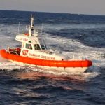 Cima si aggancia al motore e gli mozza un piede, grave turista a La Caletta
