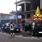 Scontro frontale tra due auto a Posada, feriti in 5