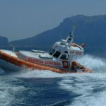 Malore per un 61enne in mare, la Guardia costiera lo porta a La Caletta