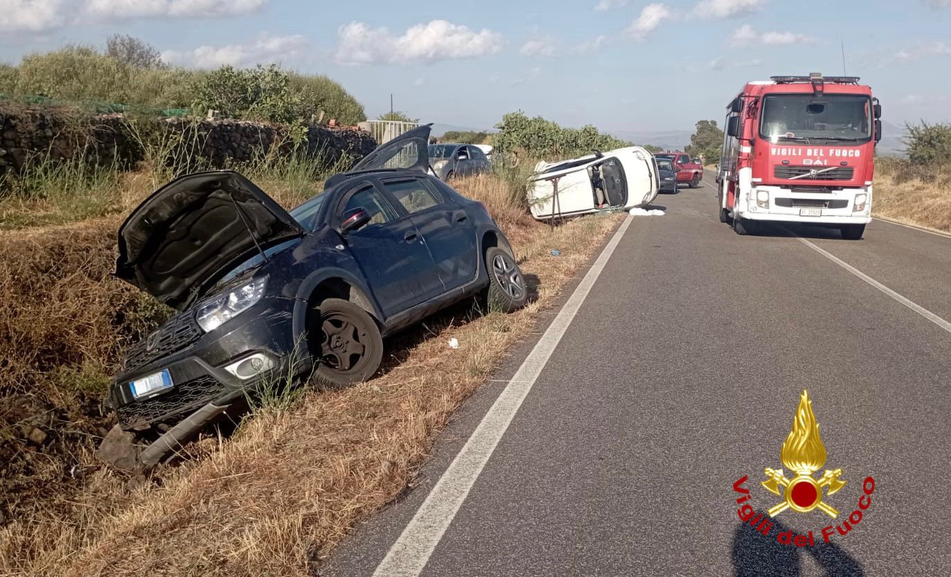 Grave incidente stradale a Silanus: quattro feriti e due gravi