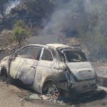 Grosso incendio a Belvi, le fiamme innescate da un'auto