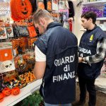 La merce sequestrata dalla Finanza a Nuoro