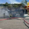 Bus in fiamme a Nuoro